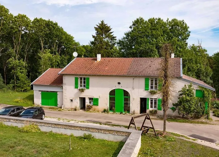 招待所 Dhotes Jolie Vache Deguisee En Fleur Soulosse-sous-Saint-Elophe